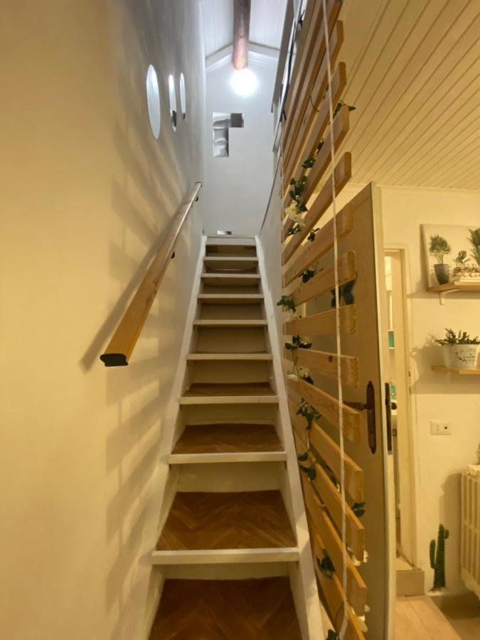 Casa Baiettini 9 Bed and Breakfast Intra Exteriör bild